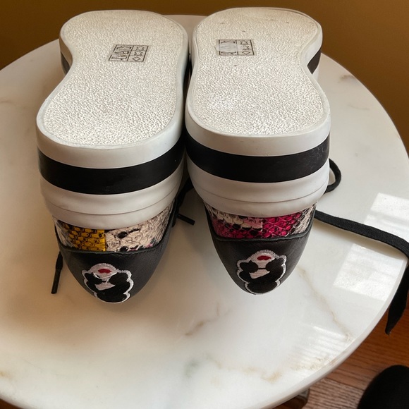 ALICE and OLIVIA EZRA LEATHER SNEAKERS. EUC - Picture 5 of 13